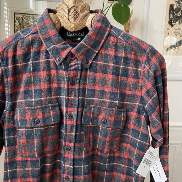 NWT Stitch Fix Ezekiel Button Down Plaid Flannel Shirt XS - Picture 1 of 9
